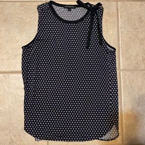 Banana republic size small sleeveless shirt